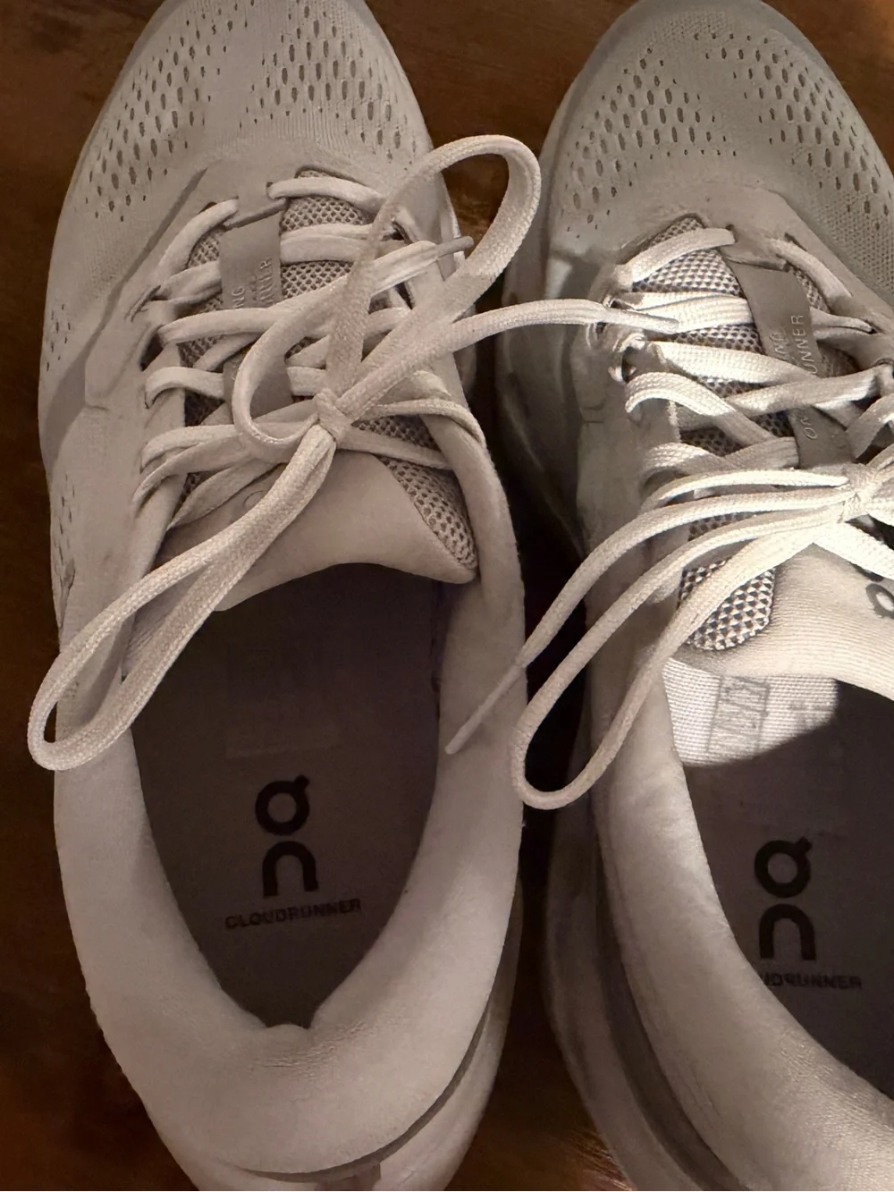 On Cloud Men's Cloudrunner 3 Glacier/Alloy Size 9